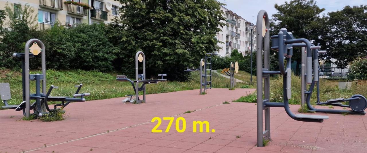 R Mieszkanie Cale Albo Pokoj Bllisko Wszystko Lägenhet Gdańsk Exteriör bild