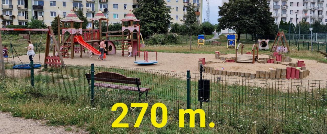 R Mieszkanie Cale Albo Pokoj Bllisko Wszystko Lägenhet Gdańsk Exteriör bild